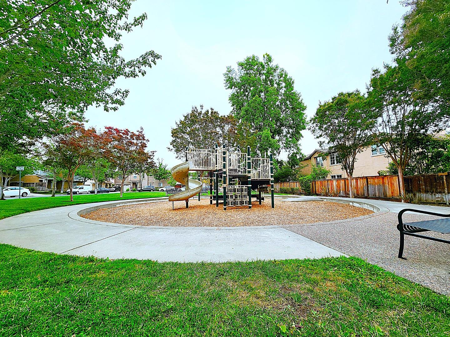 Detail Gallery Image 53 of 54 For 1218 Alder Creek Cir, San Leandro,  CA 94577 - 3 Beds | 2/1 Baths