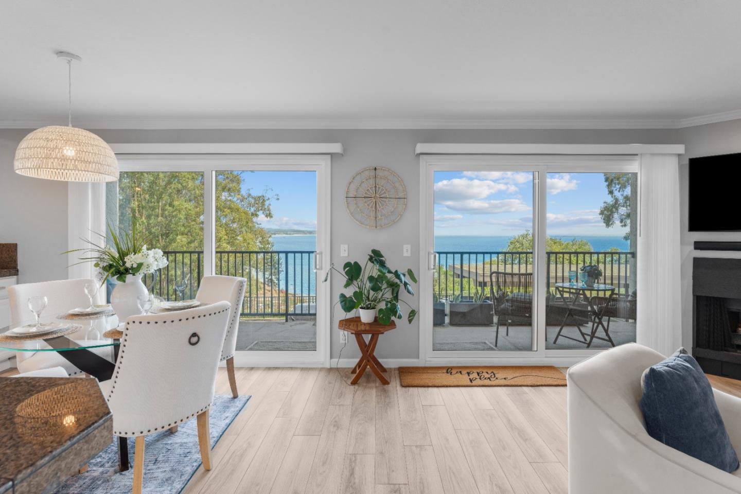 Detail Gallery Image 1 of 26 For 870 Park Ave #110,  Capitola,  CA 95010 - 2 Beds | 2 Baths