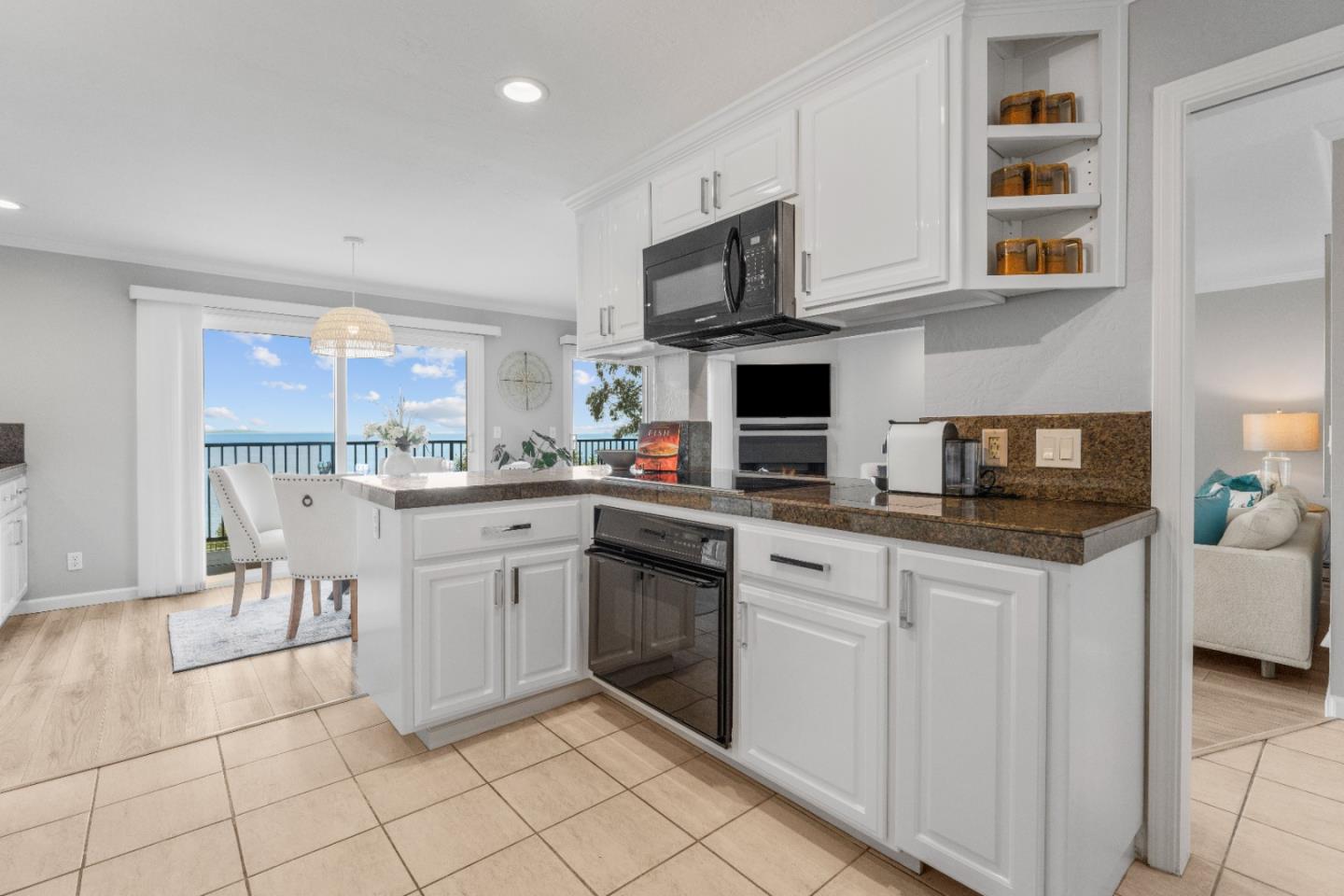 Detail Gallery Image 11 of 26 For 870 Park Ave #110,  Capitola,  CA 95010 - 2 Beds | 2 Baths
