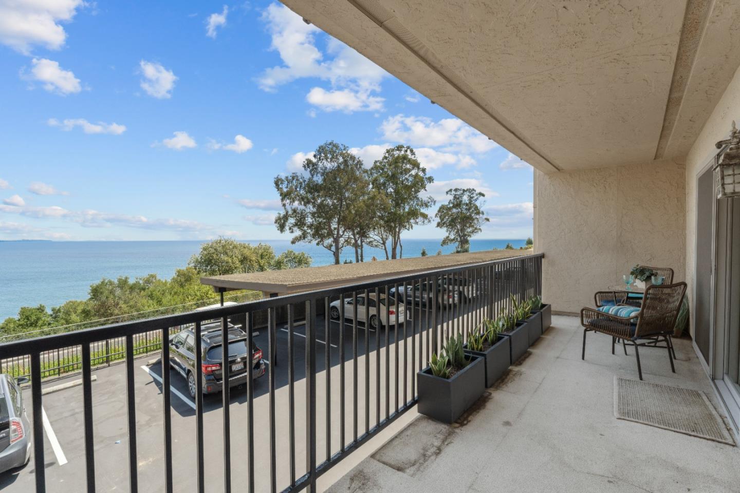 Detail Gallery Image 7 of 26 For 870 Park Ave #110,  Capitola,  CA 95010 - 2 Beds | 2 Baths