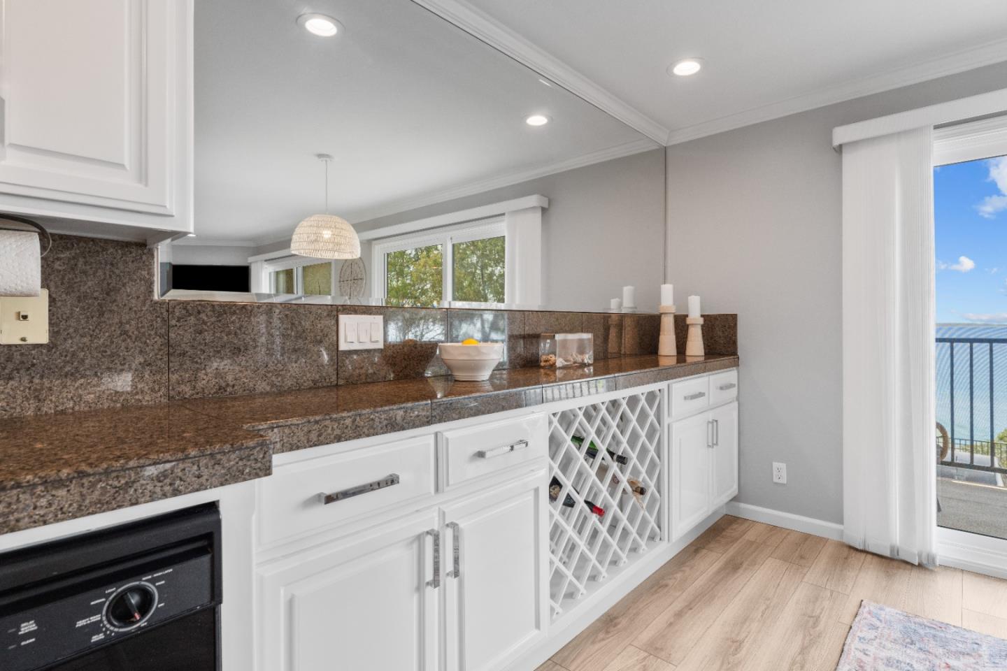 Detail Gallery Image 9 of 26 For 870 Park Ave #110,  Capitola,  CA 95010 - 2 Beds | 2 Baths