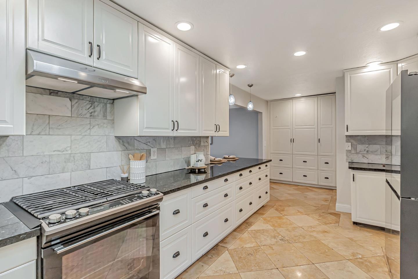 Detail Gallery Image 18 of 69 For 1020 Brookview Ct, Morgan Hill,  CA 95037 - 4 Beds | 3/1 Baths