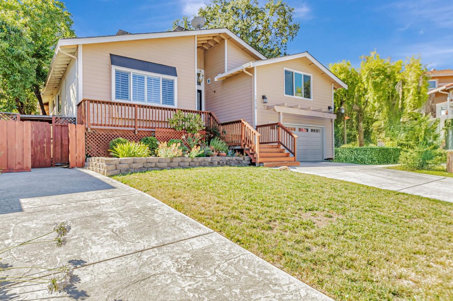 Detail Gallery Image 2 of 69 For 1020 Brookview Ct, Morgan Hill,  CA 95037 - 4 Beds | 3/1 Baths