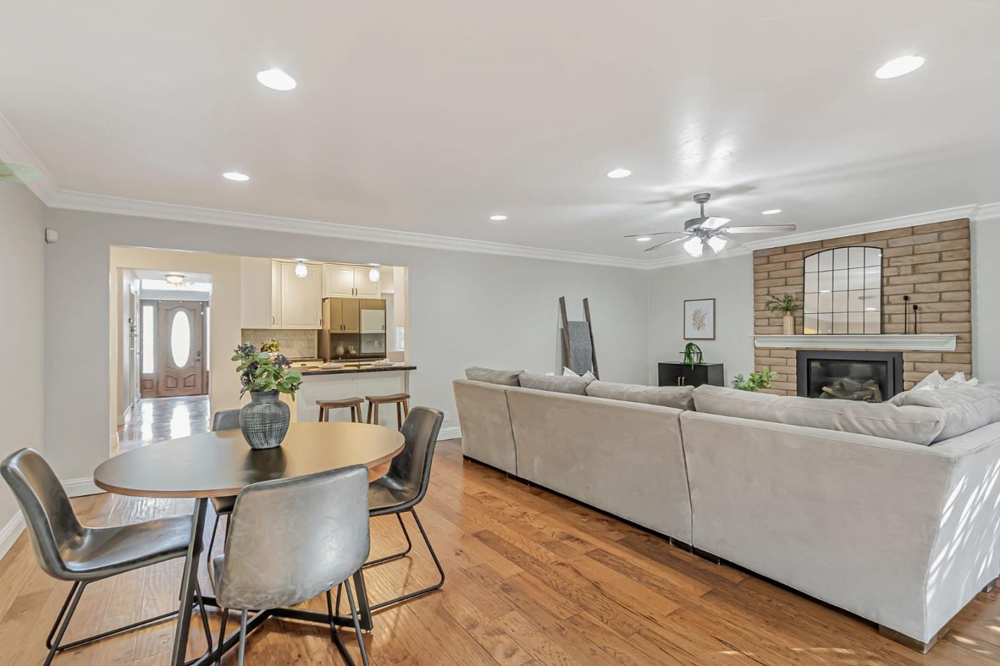 Detail Gallery Image 21 of 69 For 1020 Brookview Ct, Morgan Hill,  CA 95037 - 4 Beds | 3/1 Baths