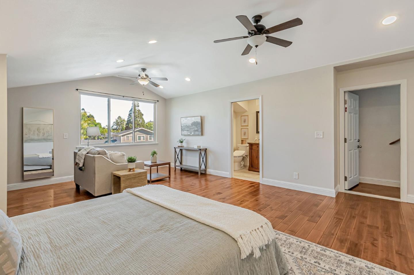 Detail Gallery Image 34 of 69 For 1020 Brookview Ct, Morgan Hill,  CA 95037 - 4 Beds | 3/1 Baths