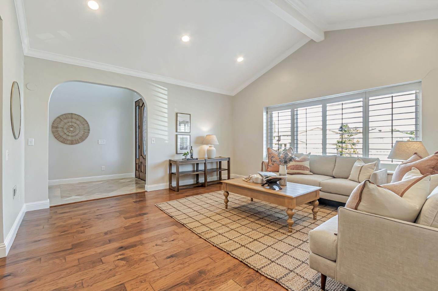 Detail Gallery Image 7 of 69 For 1020 Brookview Ct, Morgan Hill,  CA 95037 - 4 Beds | 3/1 Baths