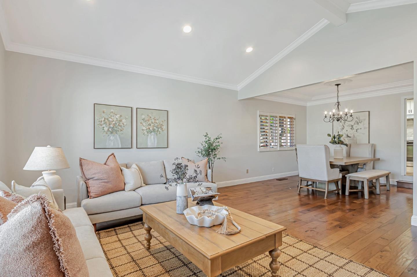 Detail Gallery Image 9 of 69 For 1020 Brookview Ct, Morgan Hill,  CA 95037 - 4 Beds | 3/1 Baths