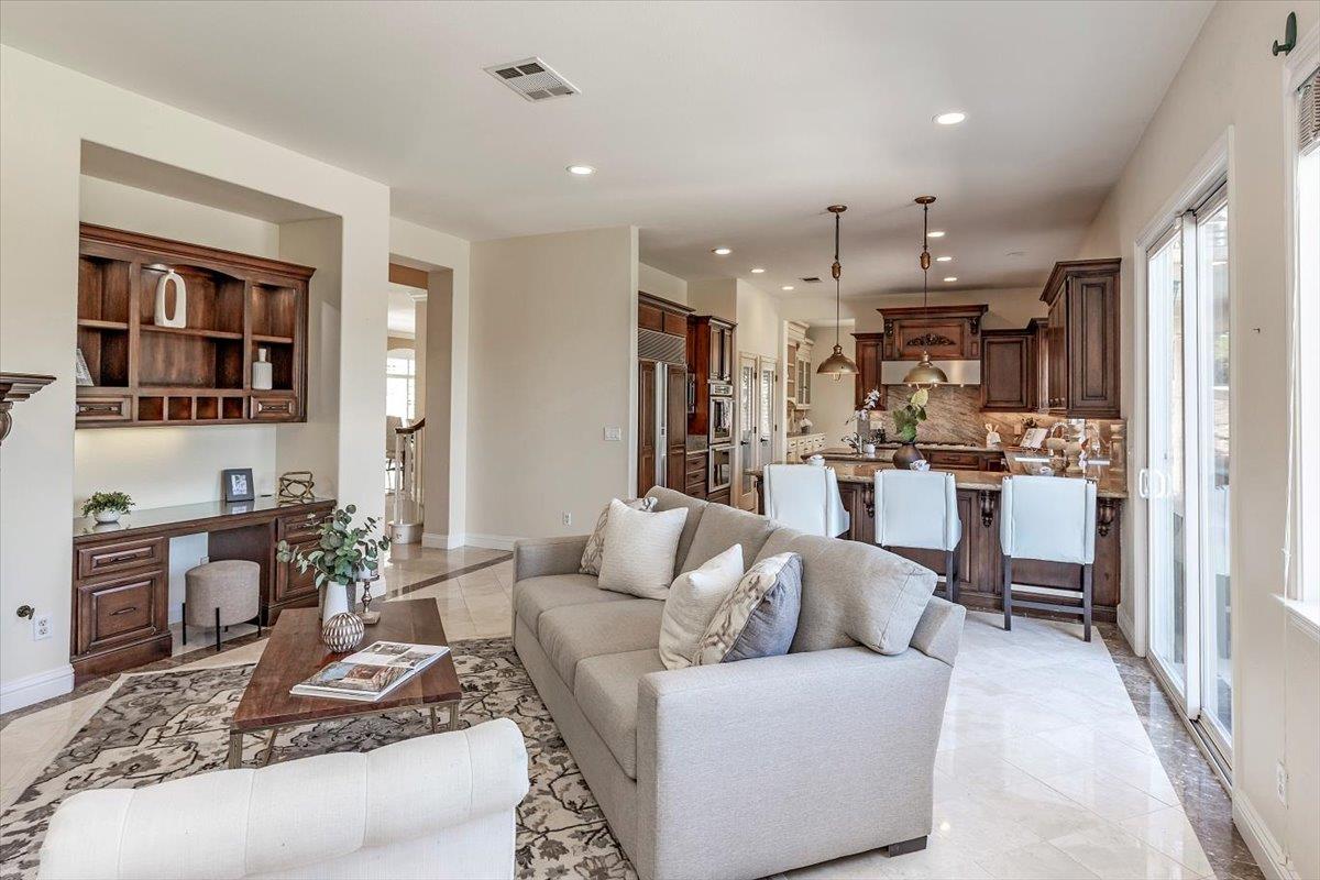 Detail Gallery Image 12 of 59 For 4953 Cruden Bay Ct, San Jose,  CA 95138 - 5 Beds | 5/1 Baths