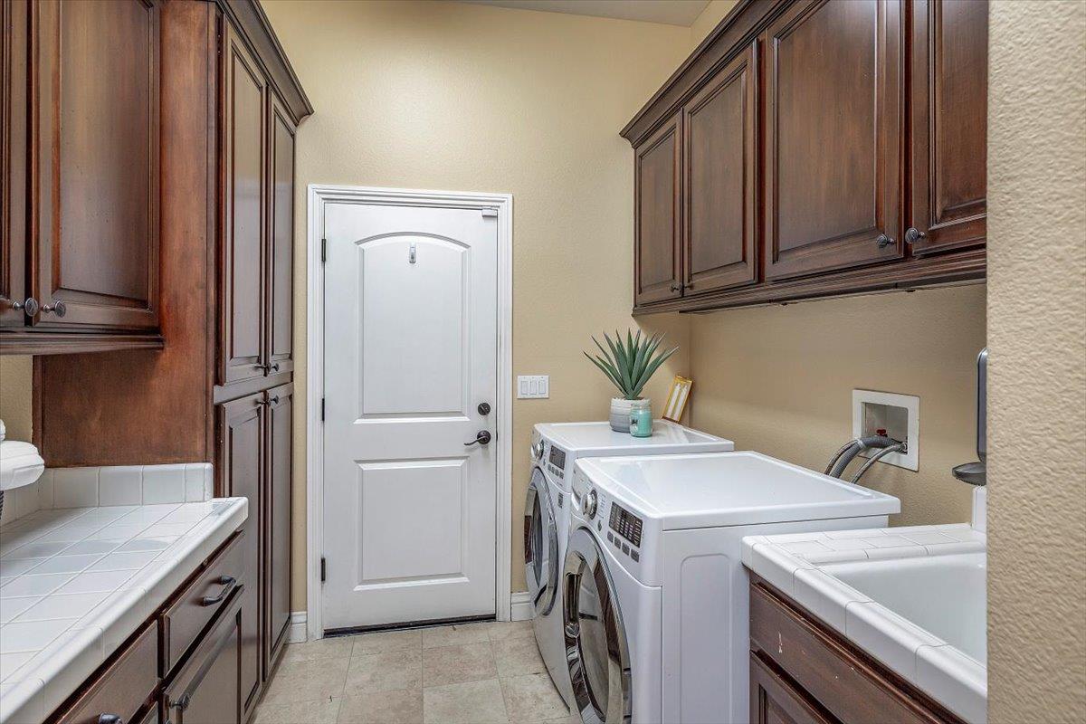 Detail Gallery Image 41 of 59 For 4953 Cruden Bay Ct, San Jose,  CA 95138 - 5 Beds | 5/1 Baths