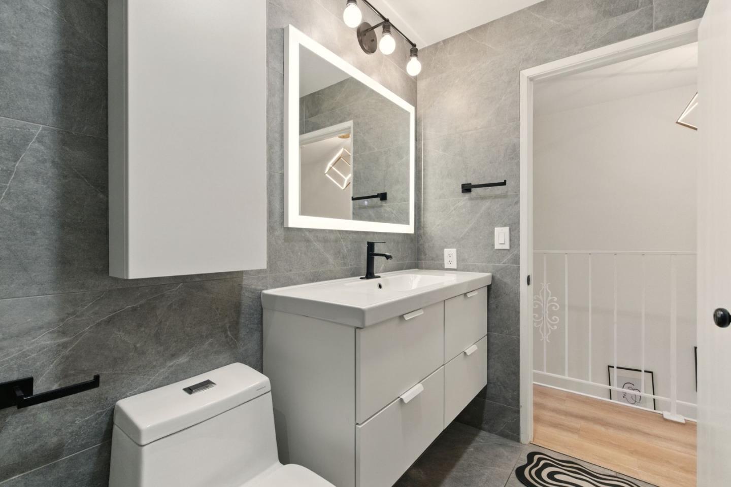 Detail Gallery Image 24 of 51 For 415 Oak Ave, Redwood City,  CA 94061 - 2 Beds | 1/1 Baths