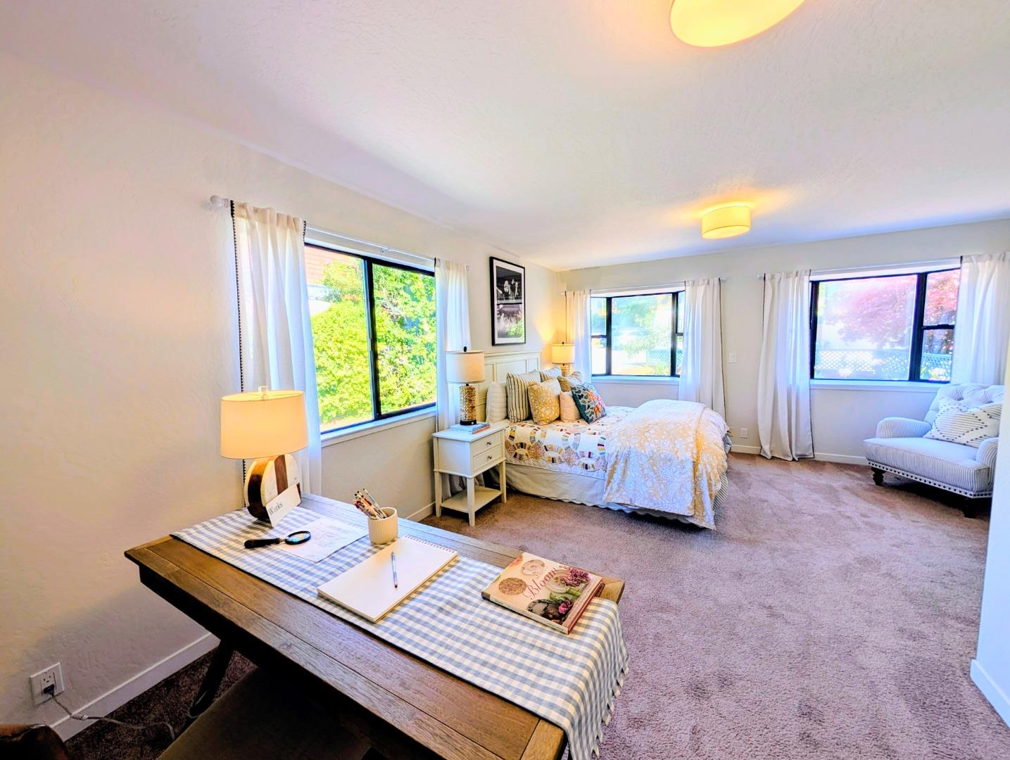 Detail Gallery Image 11 of 31 For 319 Mccormick Ave, Capitola,  CA 95010 - 3 Beds | 2 Baths
