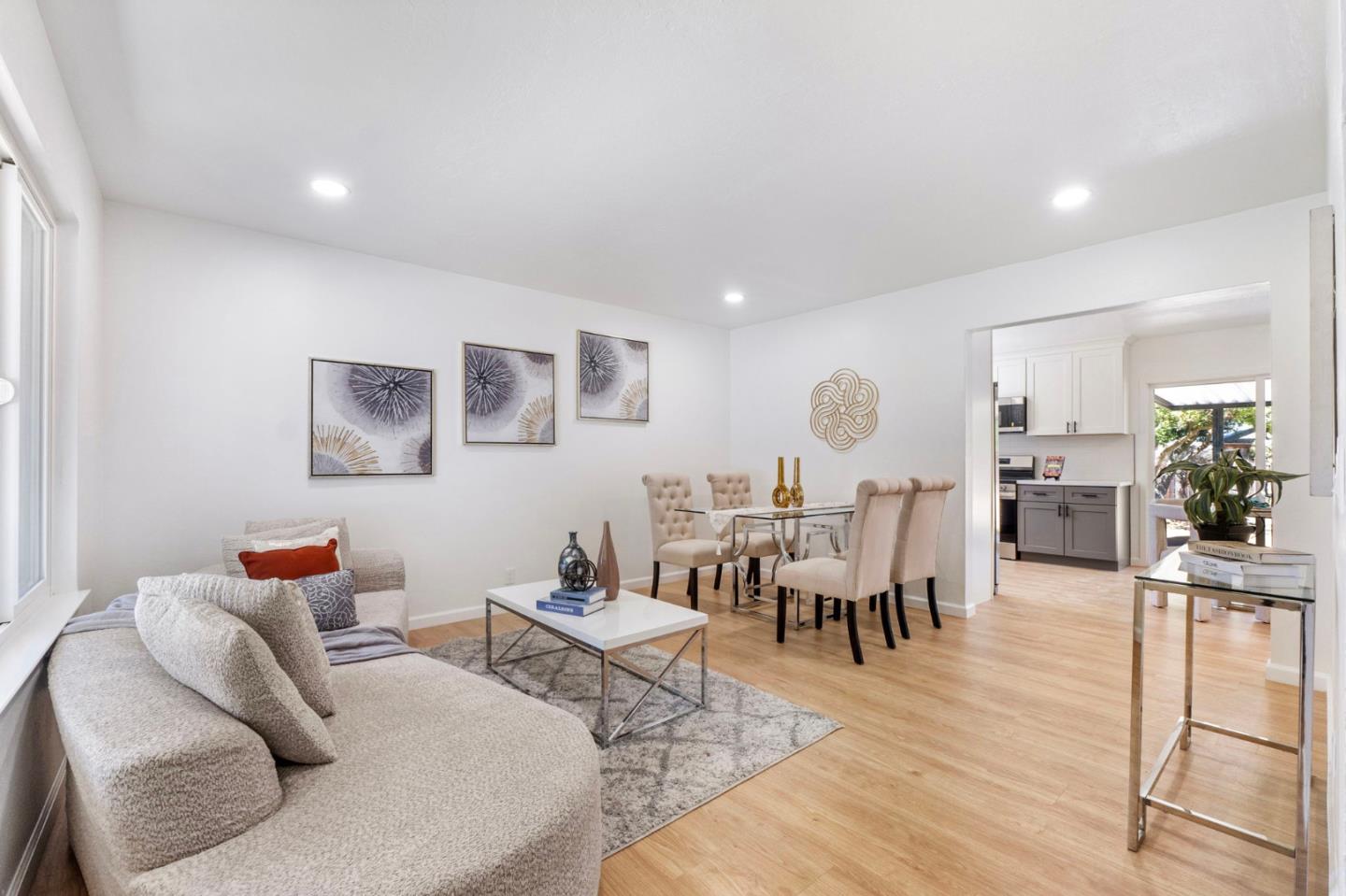 Detail Gallery Image 5 of 36 For 119 Brice Ct, San Jose,  CA 95111 - 4 Beds | 2/1 Baths
