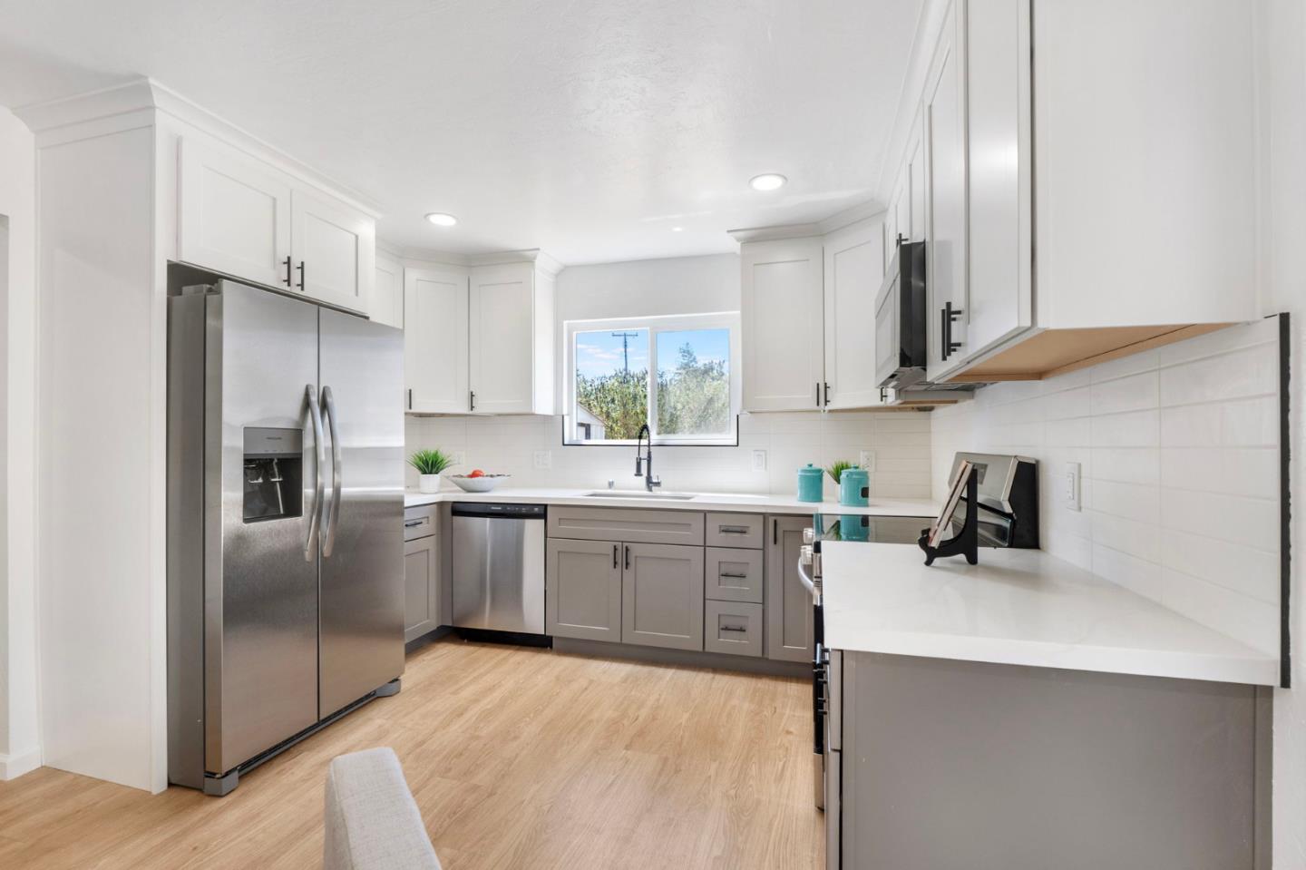 Detail Gallery Image 8 of 36 For 119 Brice Ct, San Jose,  CA 95111 - 4 Beds | 2/1 Baths