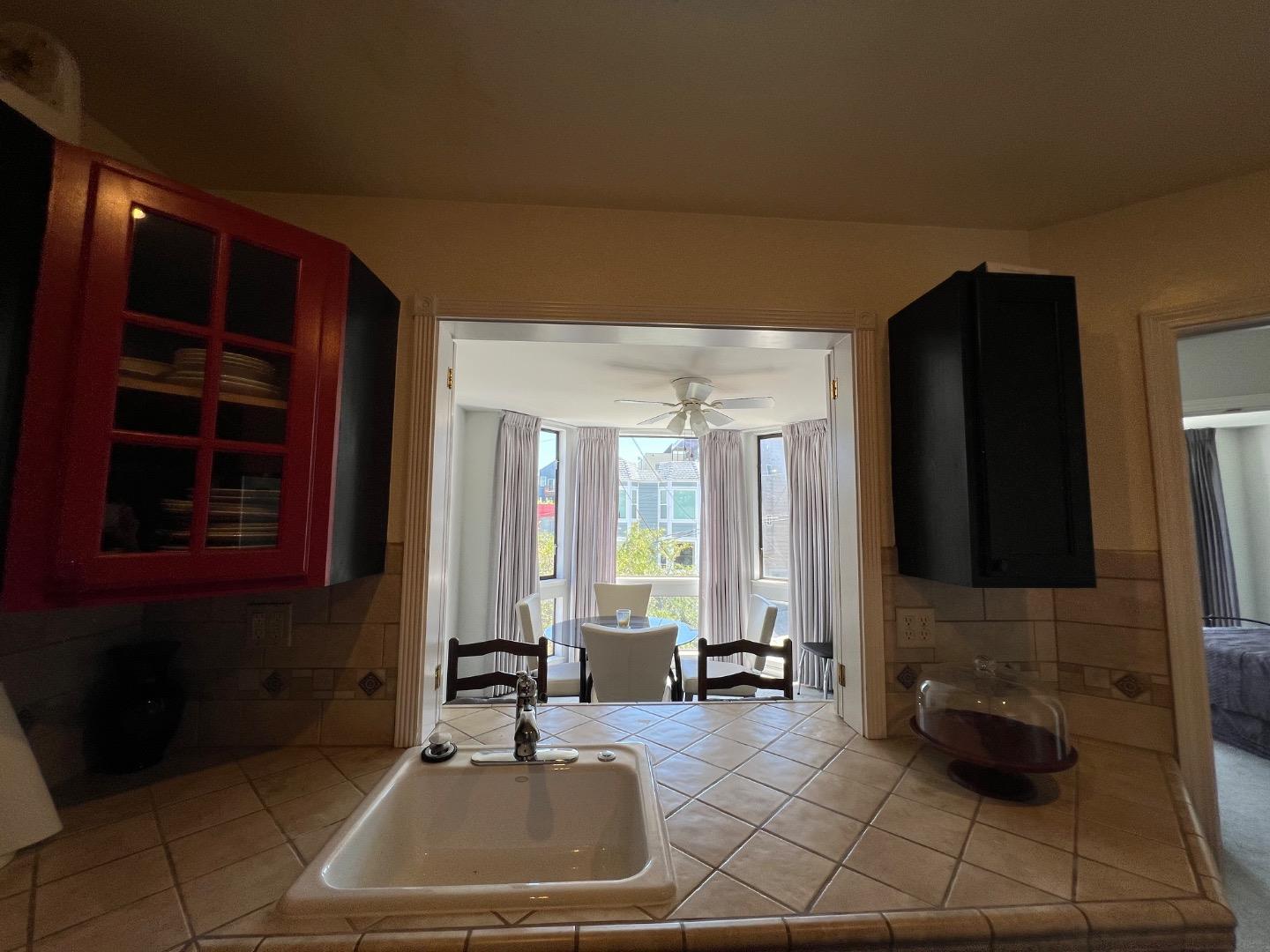 Detail Gallery Image 4 of 17 For 426 Arkansas St #3,  San Francisco,  CA 94107 - 3 Beds | 2 Baths