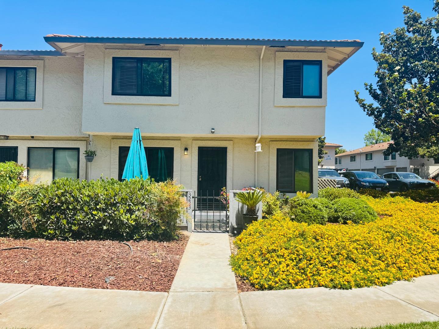 Detail Gallery Image 1 of 21 For 3223 Kenhill Dr, San Jose,  CA 95111 - 3 Beds | 1/1 Baths