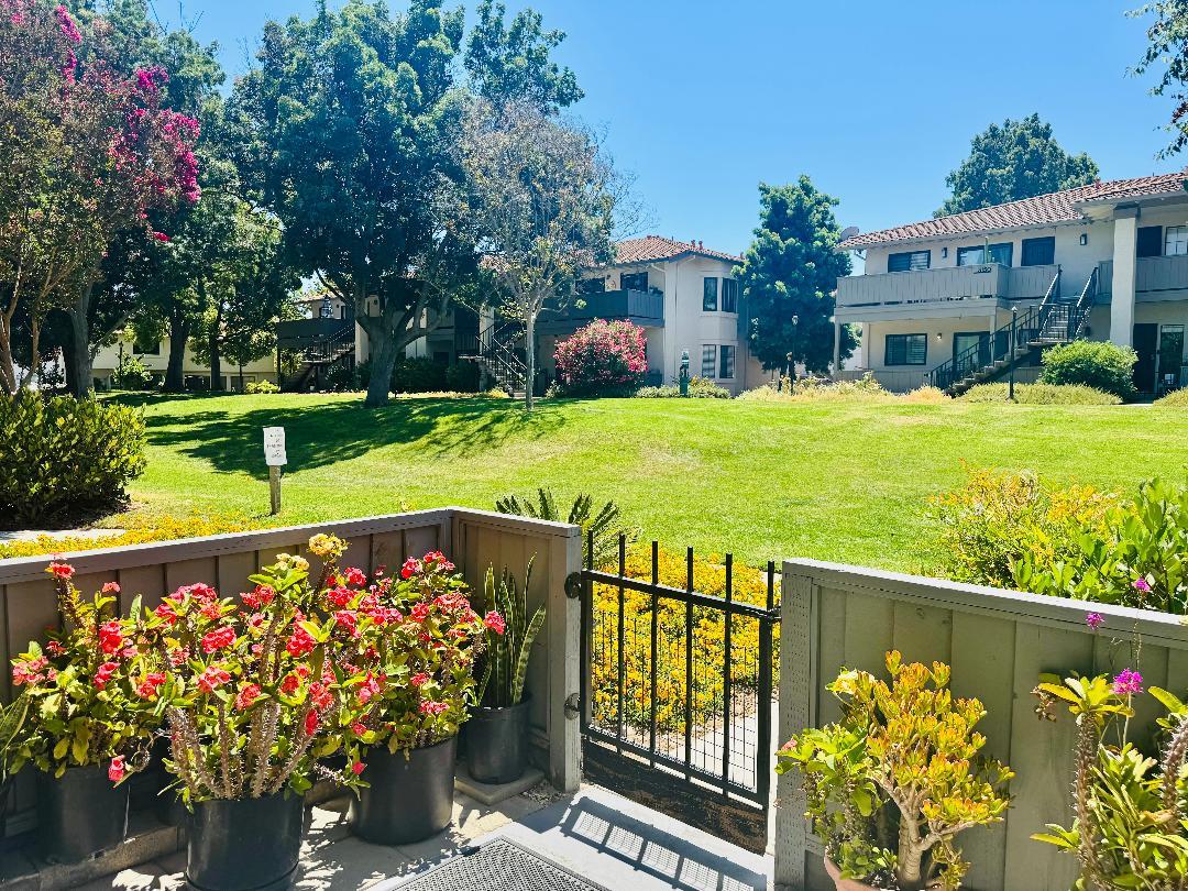 Detail Gallery Image 3 of 21 For 3223 Kenhill Dr, San Jose,  CA 95111 - 3 Beds | 1/1 Baths