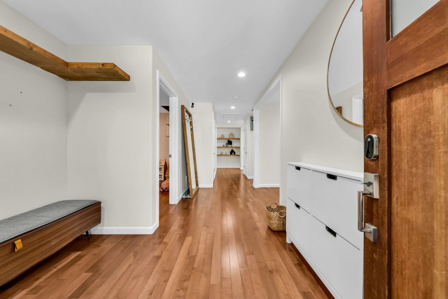 Detail Gallery Image 3 of 50 For 1024 Berkeley Ave, Menlo Park,  CA 94025 - 4 Beds | 3 Baths