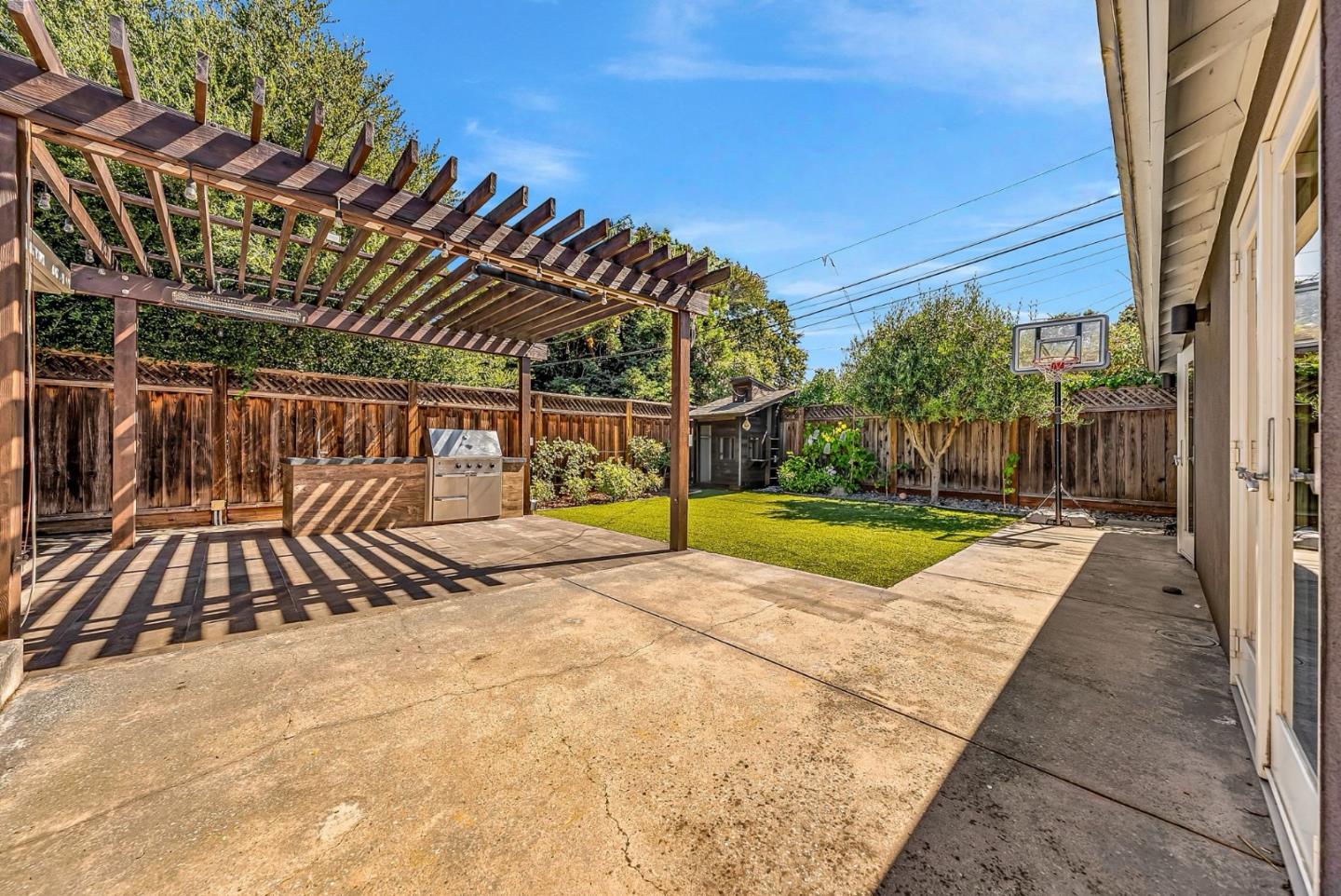 Detail Gallery Image 41 of 50 For 1024 Berkeley Ave, Menlo Park,  CA 94025 - 4 Beds | 3 Baths