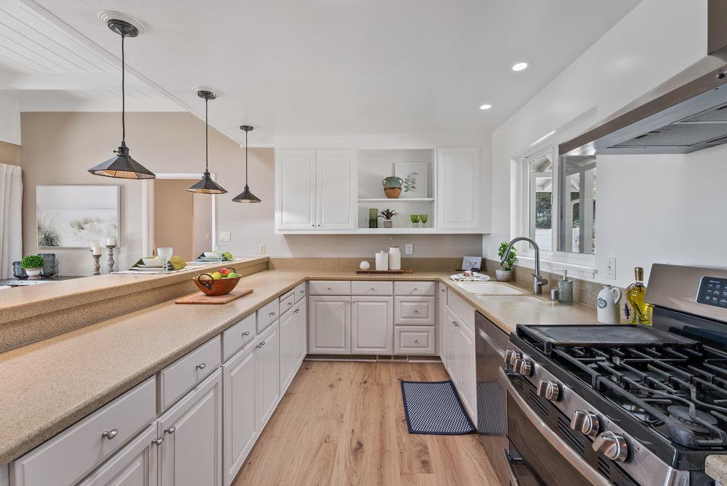 Detail Gallery Image 10 of 51 For 33 Aqua View Dr, Watsonville,  CA 95076 - 3 Beds | 2 Baths