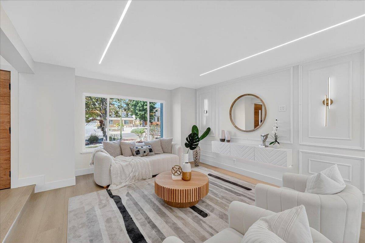 Detail Gallery Image 14 of 83 For 3324 Trebol Ln, San Jose,  CA 95148 - 4 Beds | 2/1 Baths
