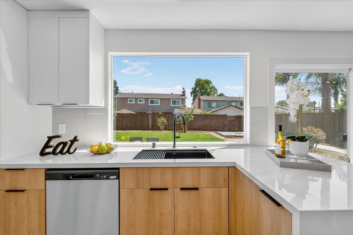 Detail Gallery Image 23 of 83 For 3324 Trebol Ln, San Jose,  CA 95148 - 4 Beds | 2/1 Baths