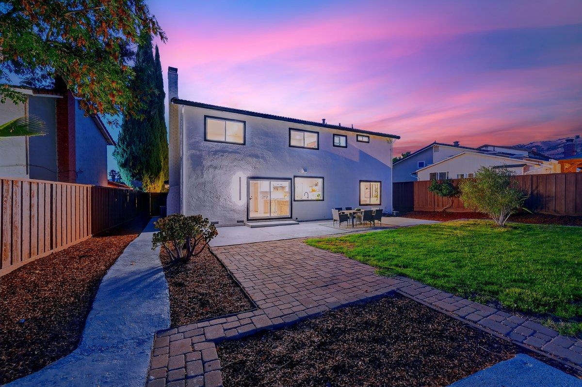 Detail Gallery Image 3 of 83 For 3324 Trebol Ln, San Jose,  CA 95148 - 4 Beds | 2/1 Baths