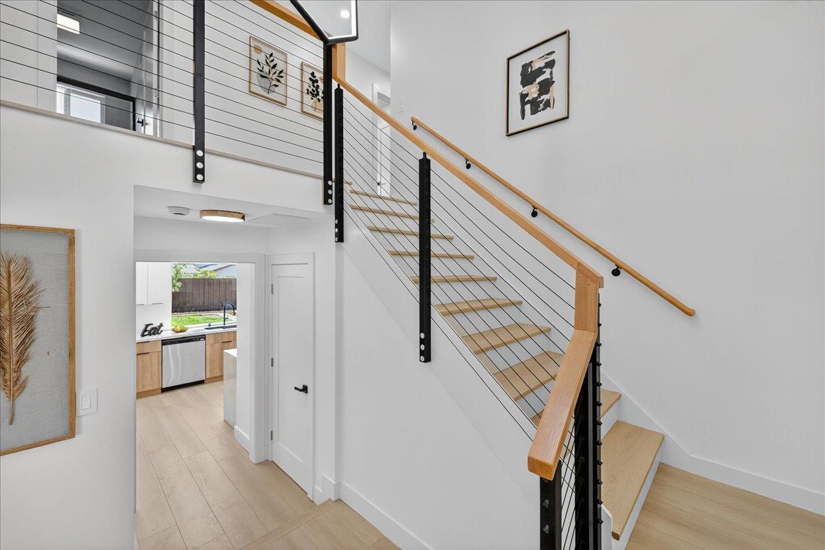 Detail Gallery Image 7 of 83 For 3324 Trebol Ln, San Jose,  CA 95148 - 4 Beds | 2/1 Baths