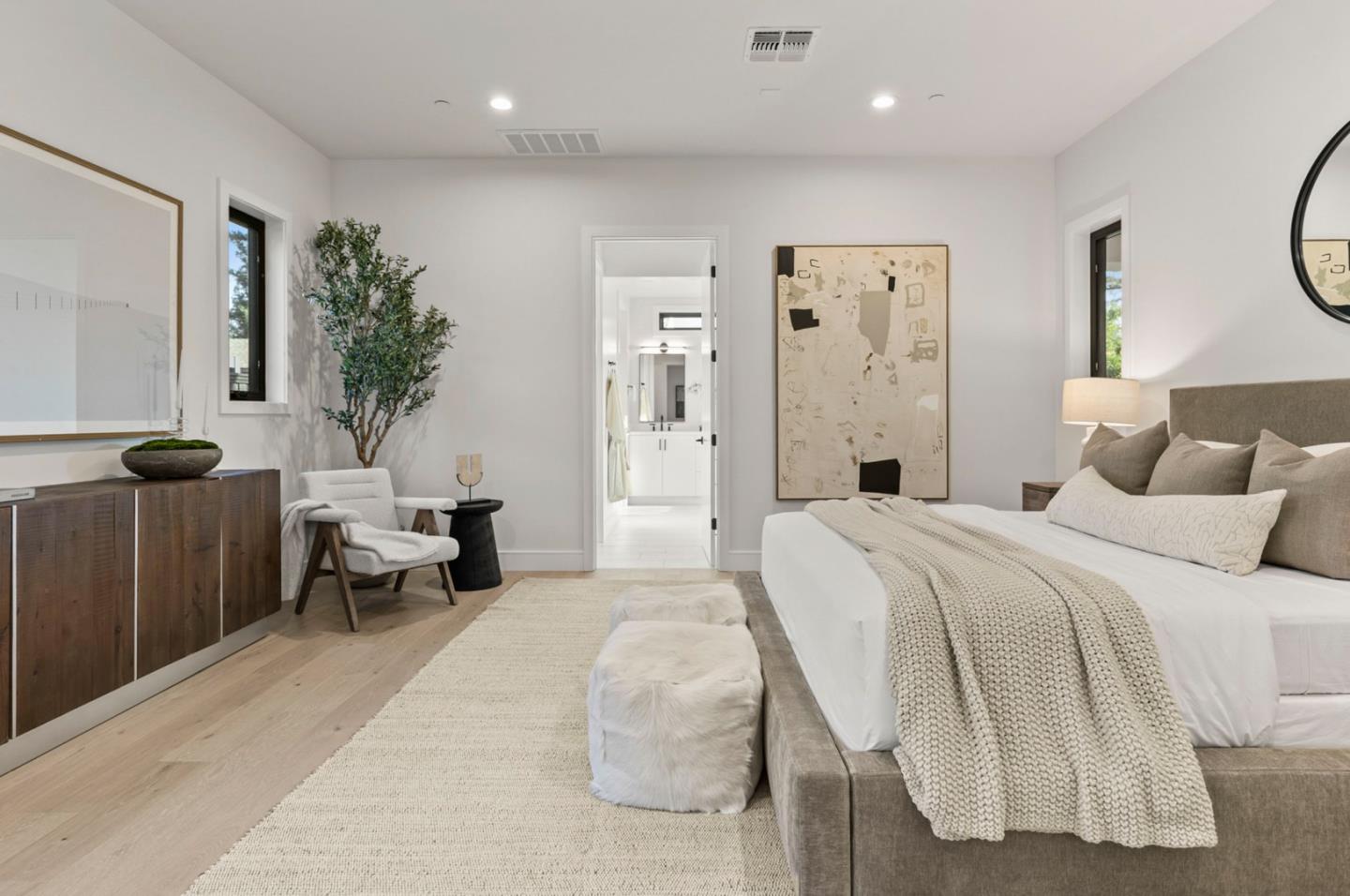 Detail Gallery Image 26 of 34 For 1033 Marilyn Dr, Mountain View,  CA 94040 - 4 Beds | 3/1 Baths
