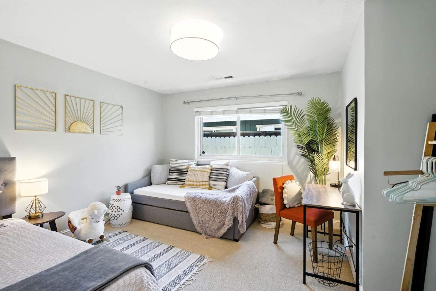 Detail Gallery Image 15 of 43 For 5665 Vicente St, Oakland,  CA 94609 - 3 Beds | 2 Baths