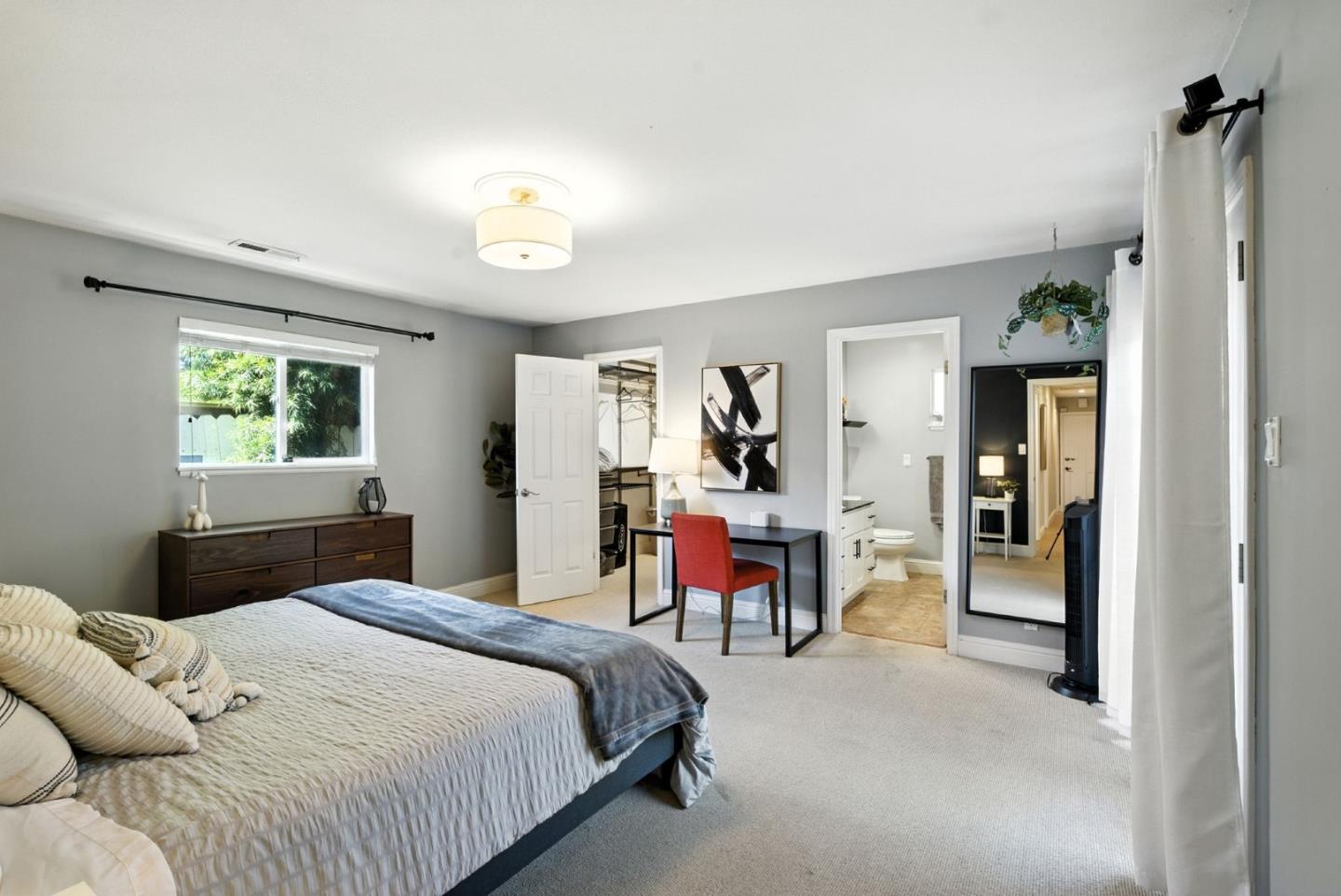 Detail Gallery Image 22 of 43 For 5665 Vicente St, Oakland,  CA 94609 - 3 Beds | 2 Baths