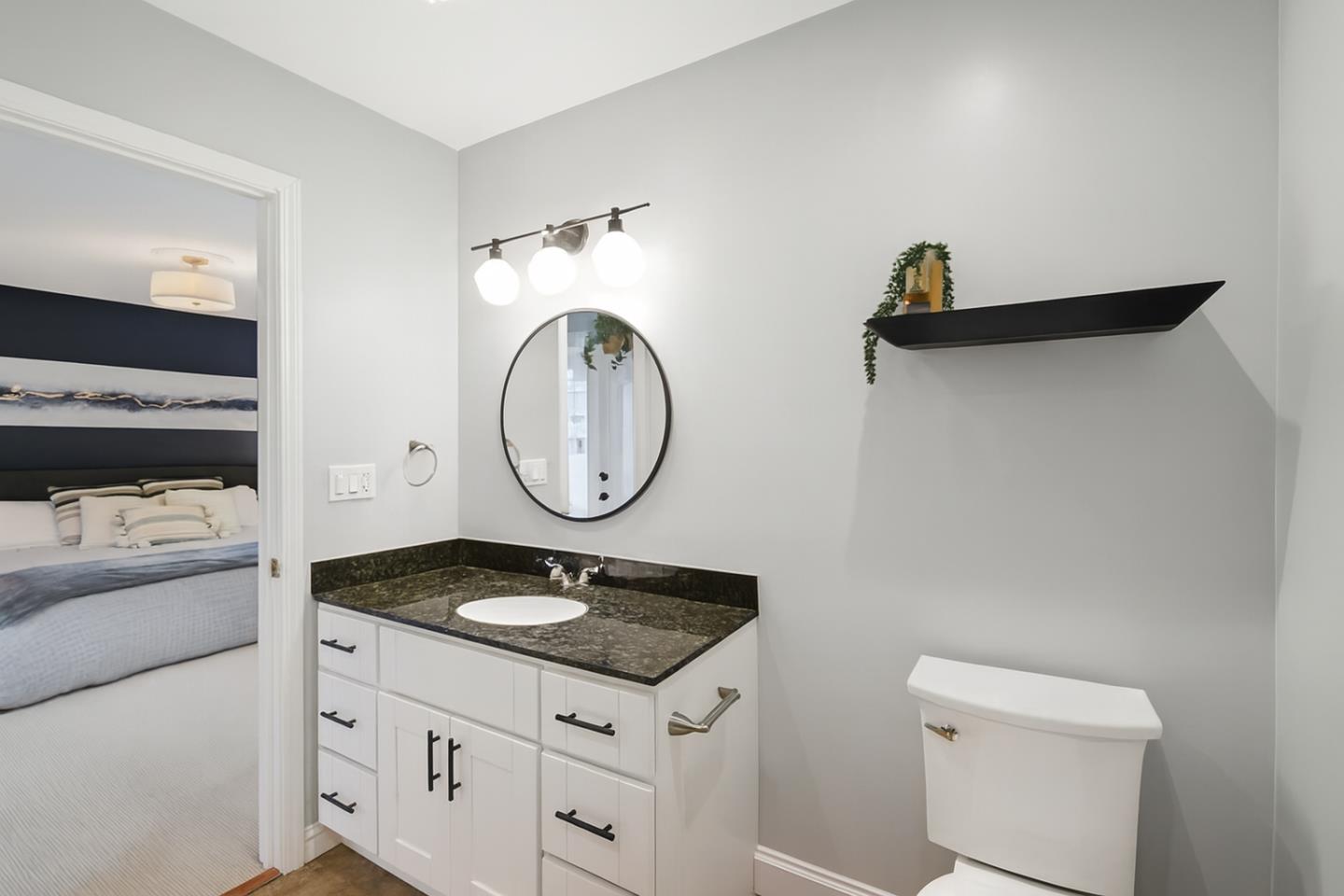 Detail Gallery Image 28 of 43 For 5665 Vicente St, Oakland,  CA 94609 - 3 Beds | 2 Baths