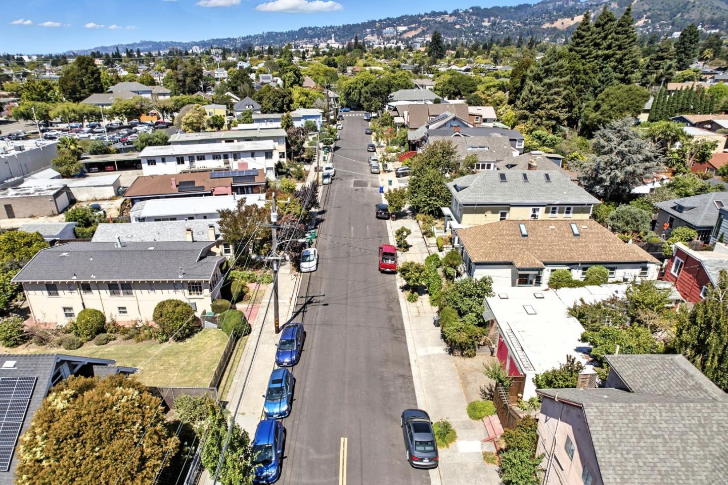 Detail Gallery Image 41 of 43 For 5665 Vicente St, Oakland,  CA 94609 - 3 Beds | 2 Baths