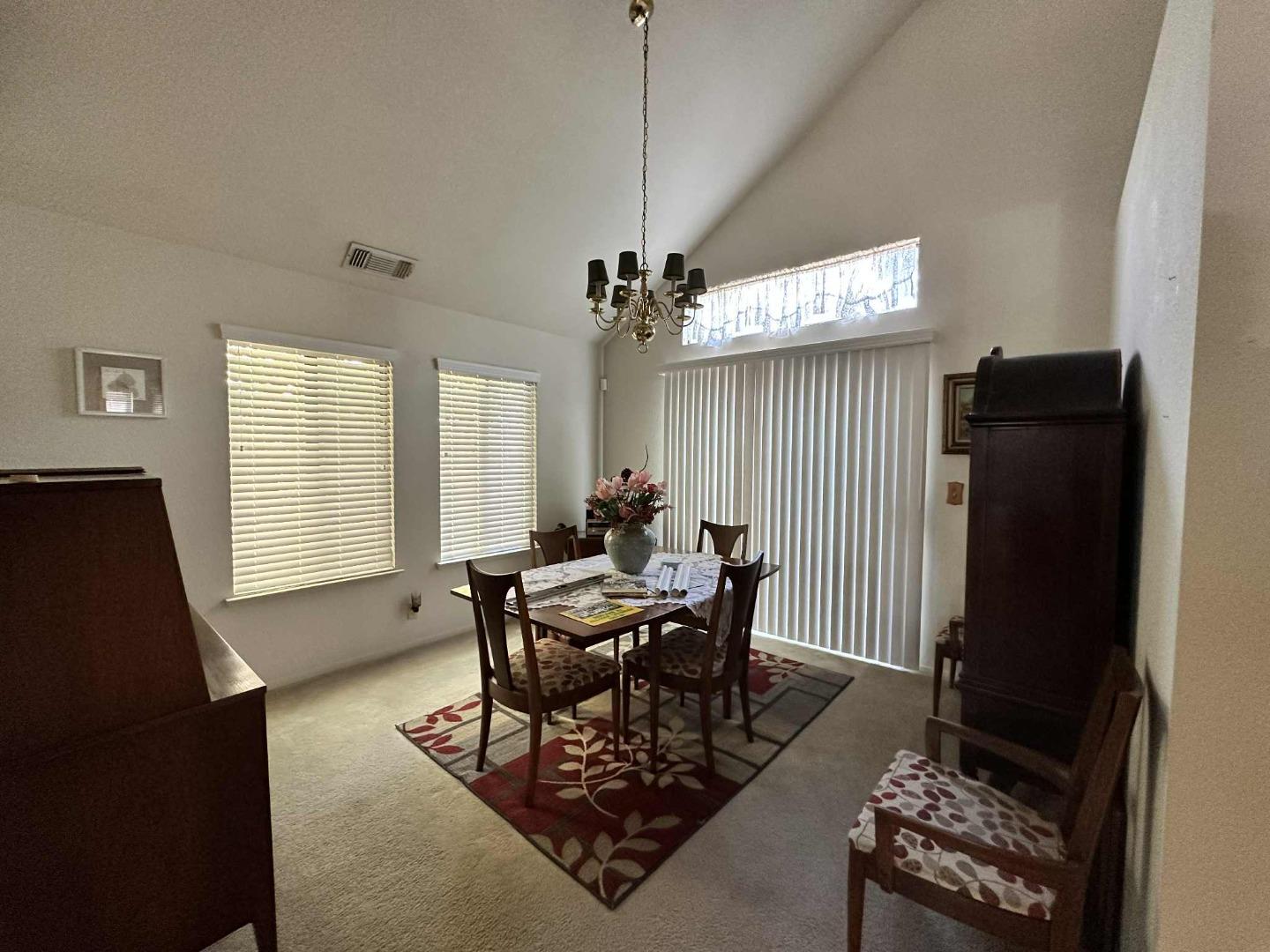 Detail Gallery Image 11 of 25 For 8959 Boreal Way, Elk Grove,  CA 95758 - 3 Beds | 3 Baths
