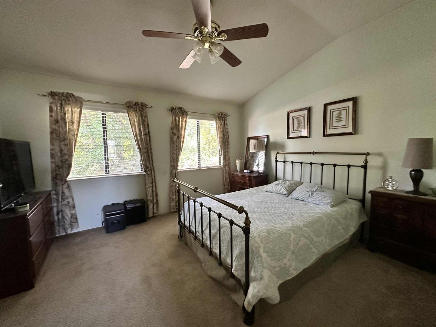 Detail Gallery Image 17 of 25 For 8959 Boreal Way, Elk Grove,  CA 95758 - 3 Beds | 3 Baths
