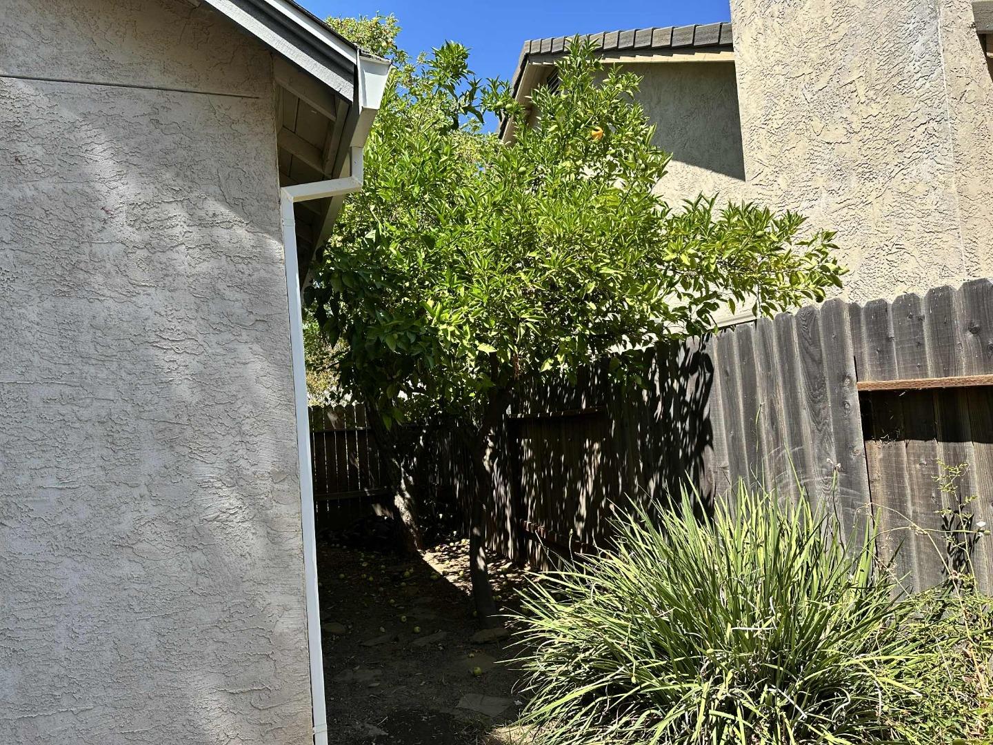 Detail Gallery Image 22 of 25 For 8959 Boreal Way, Elk Grove,  CA 95758 - 3 Beds | 3 Baths