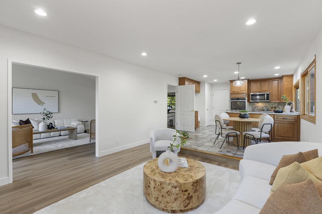 Detail Gallery Image 10 of 98 For 751 Silver Pine Ct, Sunnyvale,  CA 94086 - 3 Beds | 2 Baths