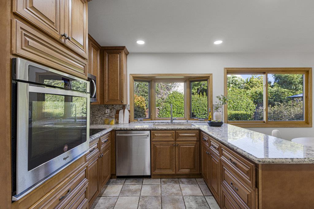 Detail Gallery Image 22 of 98 For 751 Silver Pine Ct, Sunnyvale,  CA 94086 - 3 Beds | 2 Baths