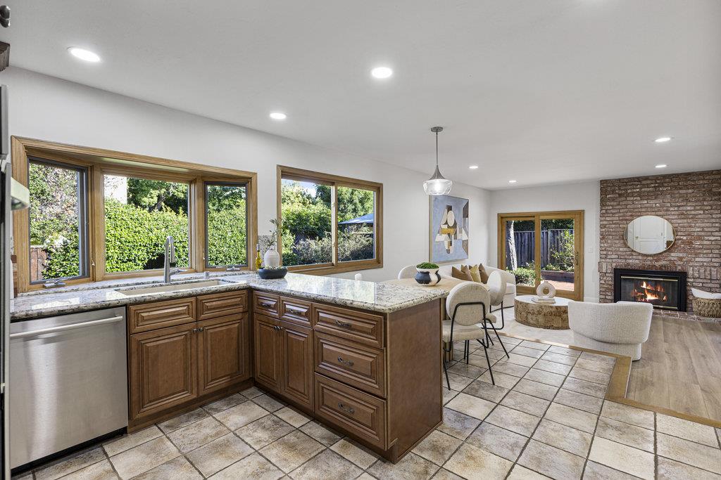 Detail Gallery Image 23 of 98 For 751 Silver Pine Ct, Sunnyvale,  CA 94086 - 3 Beds | 2 Baths
