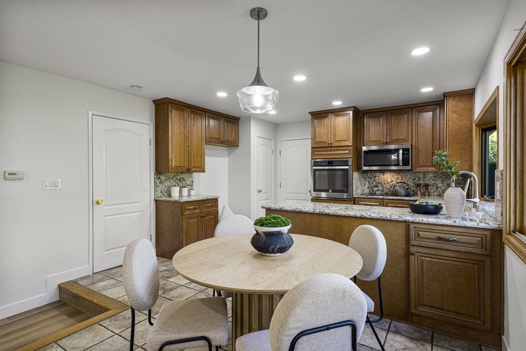 Detail Gallery Image 26 of 98 For 751 Silver Pine Ct, Sunnyvale,  CA 94086 - 3 Beds | 2 Baths