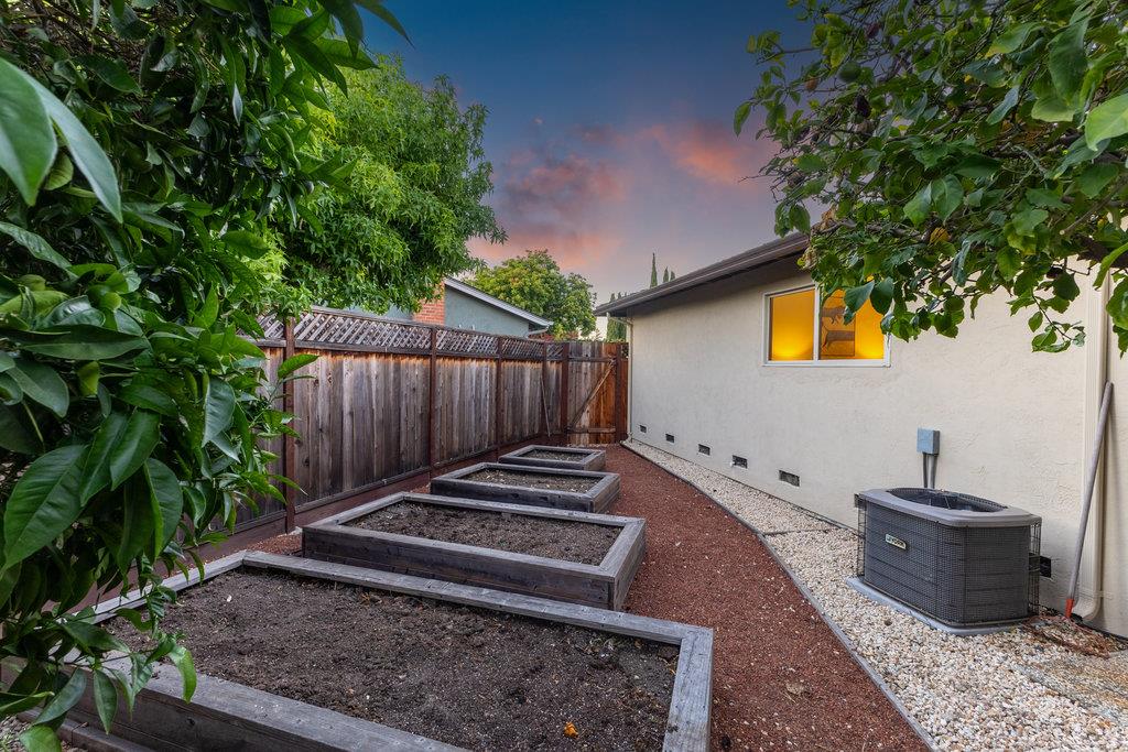 Detail Gallery Image 87 of 98 For 751 Silver Pine Ct, Sunnyvale,  CA 94086 - 3 Beds | 2 Baths