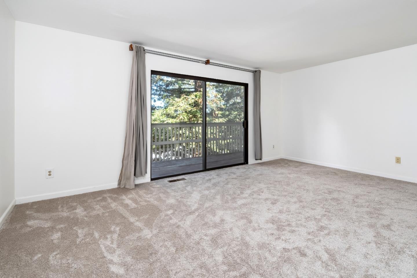 Detail Gallery Image 22 of 29 For 24020 Janssen Ct, Hayward,  CA 94541 - 2 Beds | 2/1 Baths