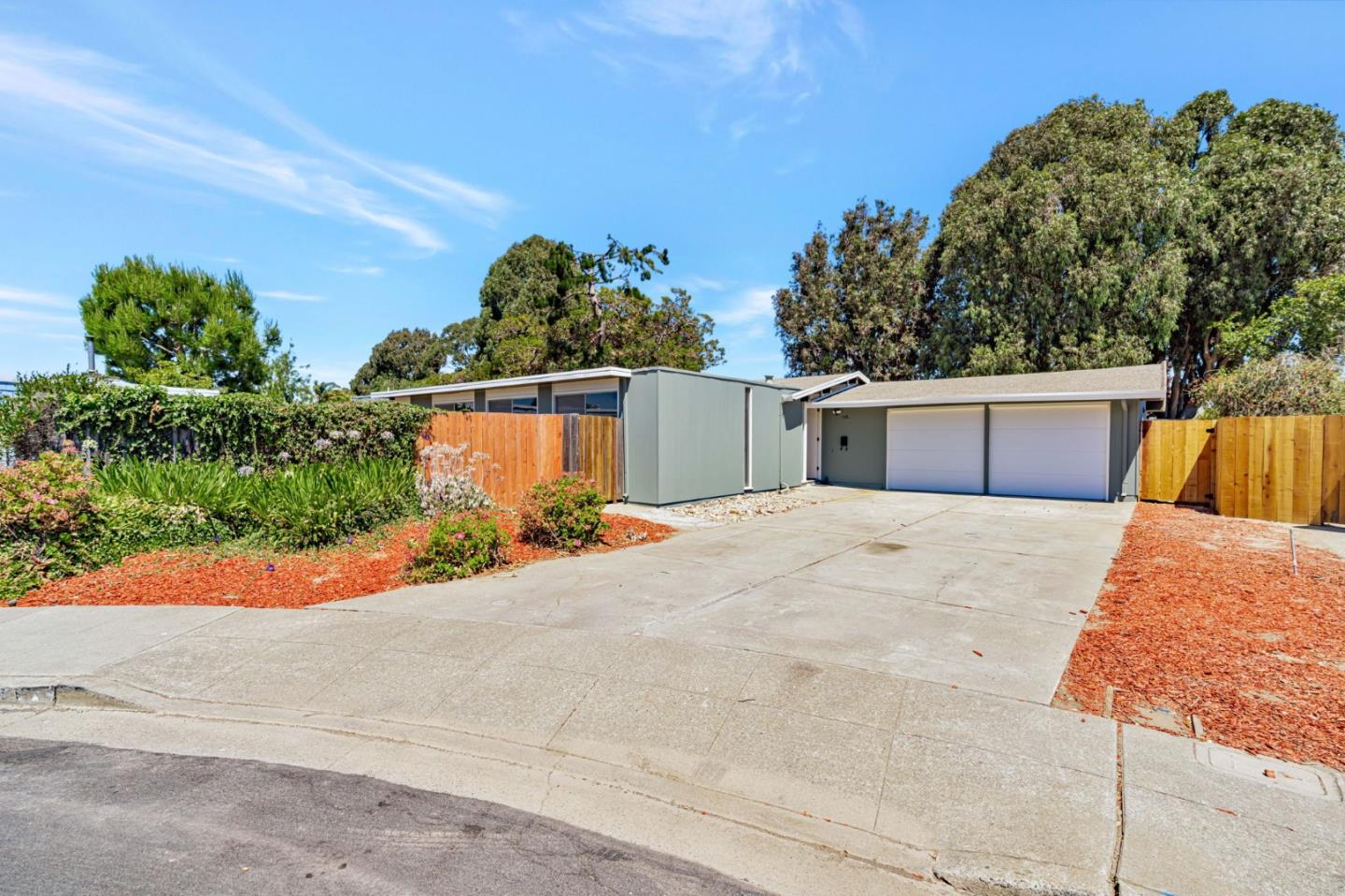 Detail Gallery Image 3 of 36 For 106 Eliza Ct, Foster City,  CA 94404 - 4 Beds | 2 Baths