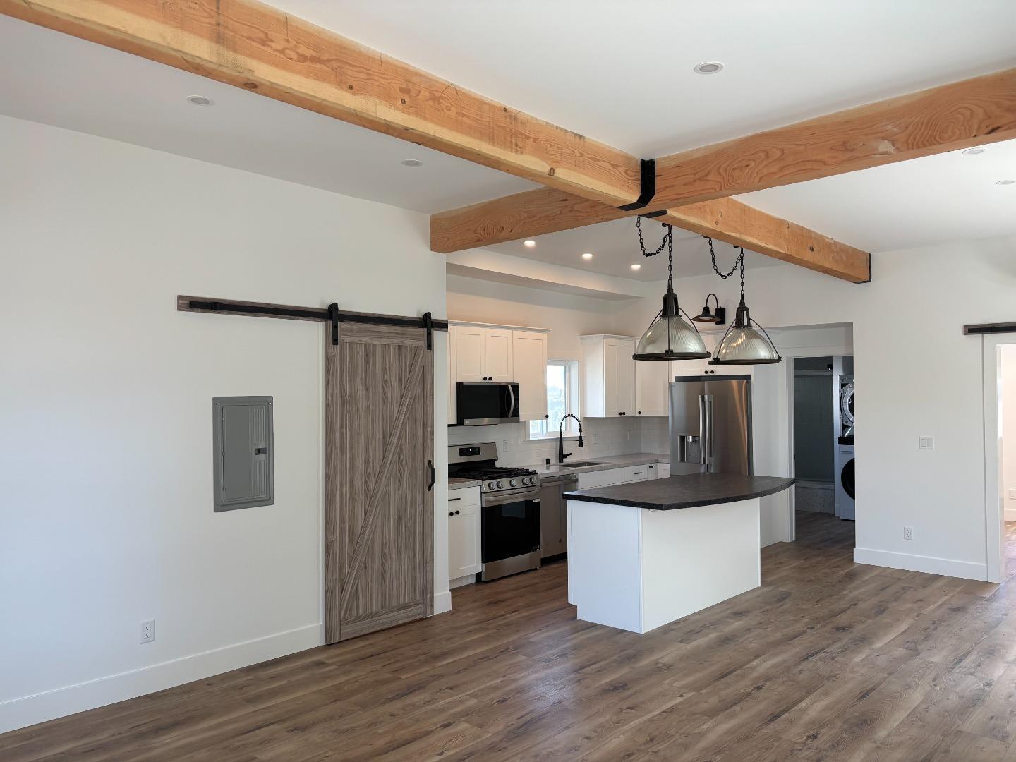 Detail Gallery Image 4 of 9 For 625 North St, Pescadero,  CA 94060 - 3 Beds | 2 Baths