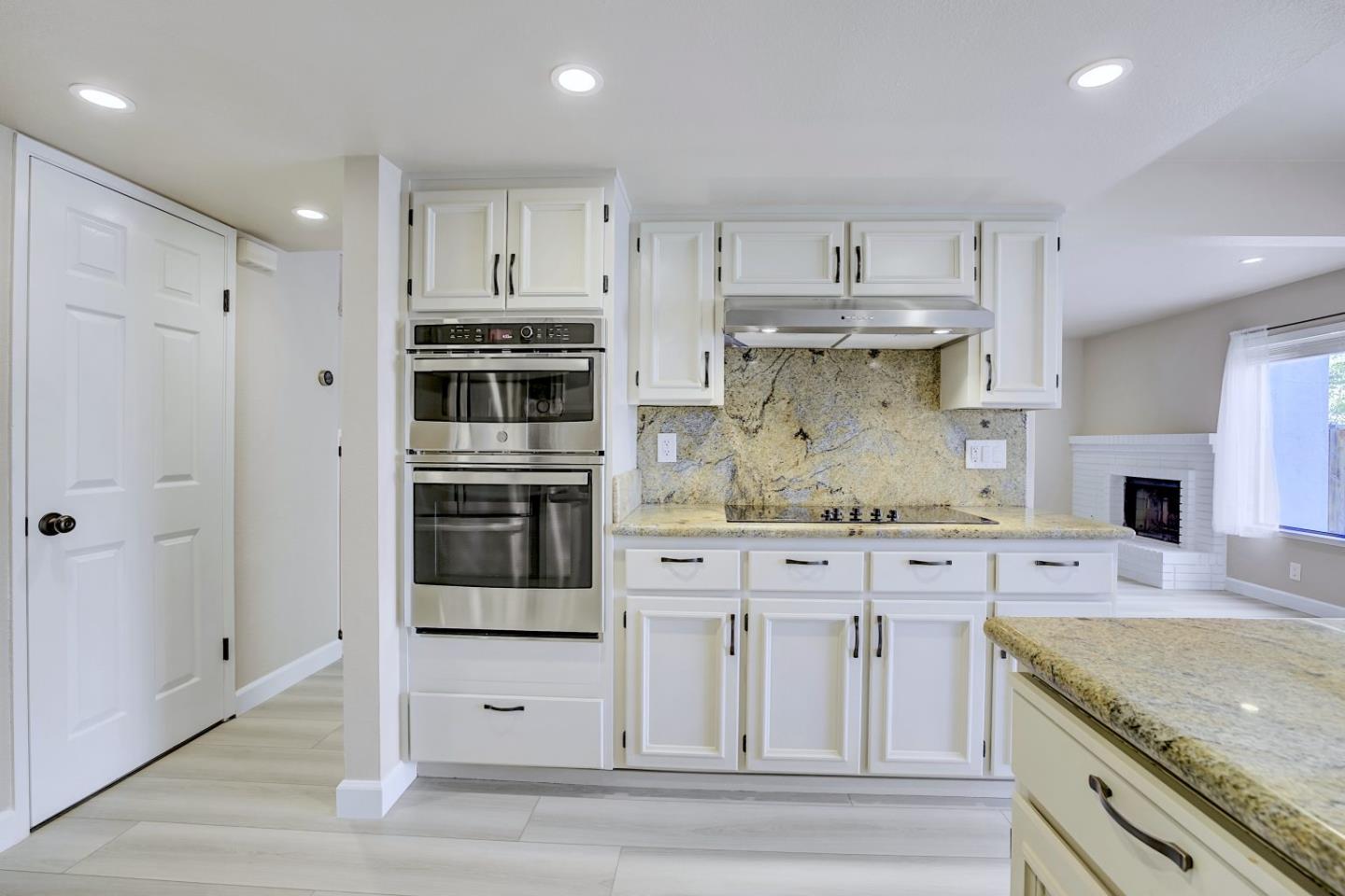 Detail Gallery Image 4 of 17 For 2980 Benjamin Grn, Fremont,  CA 94538 - 3 Beds | 2/1 Baths