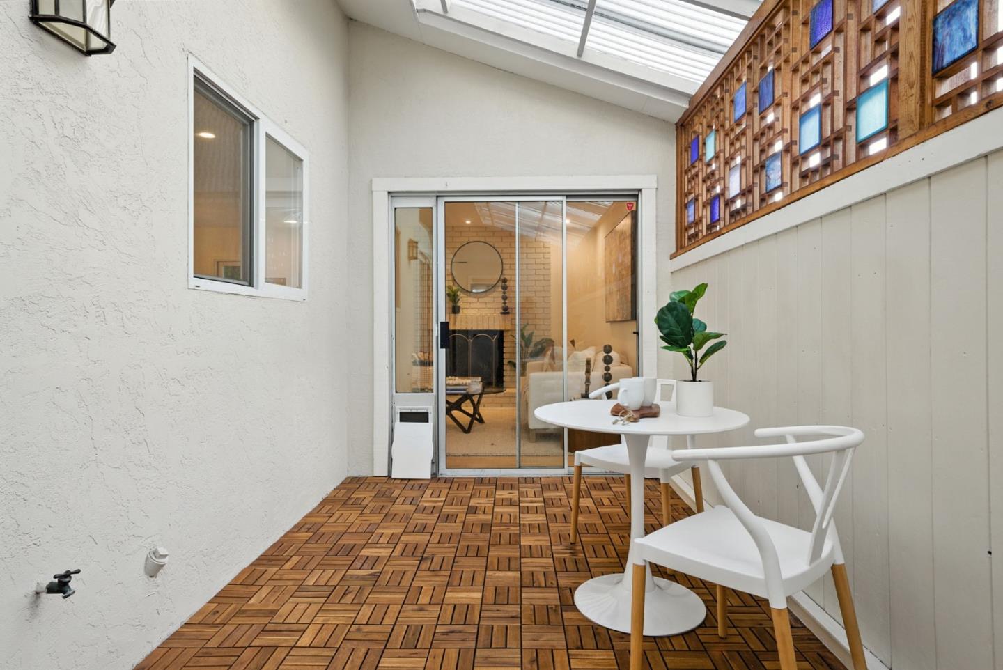 Detail Gallery Image 12 of 55 For 1258 Malta Ln, Foster City,  CA 94404 - 3 Beds | 2 Baths