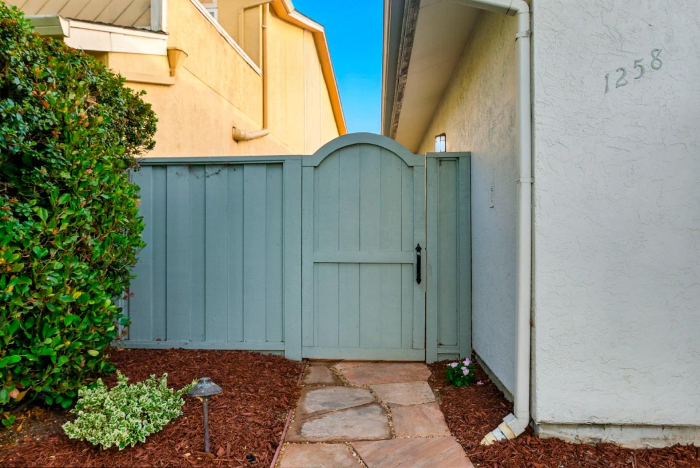 Detail Gallery Image 45 of 55 For 1258 Malta Ln, Foster City,  CA 94404 - 3 Beds | 2 Baths