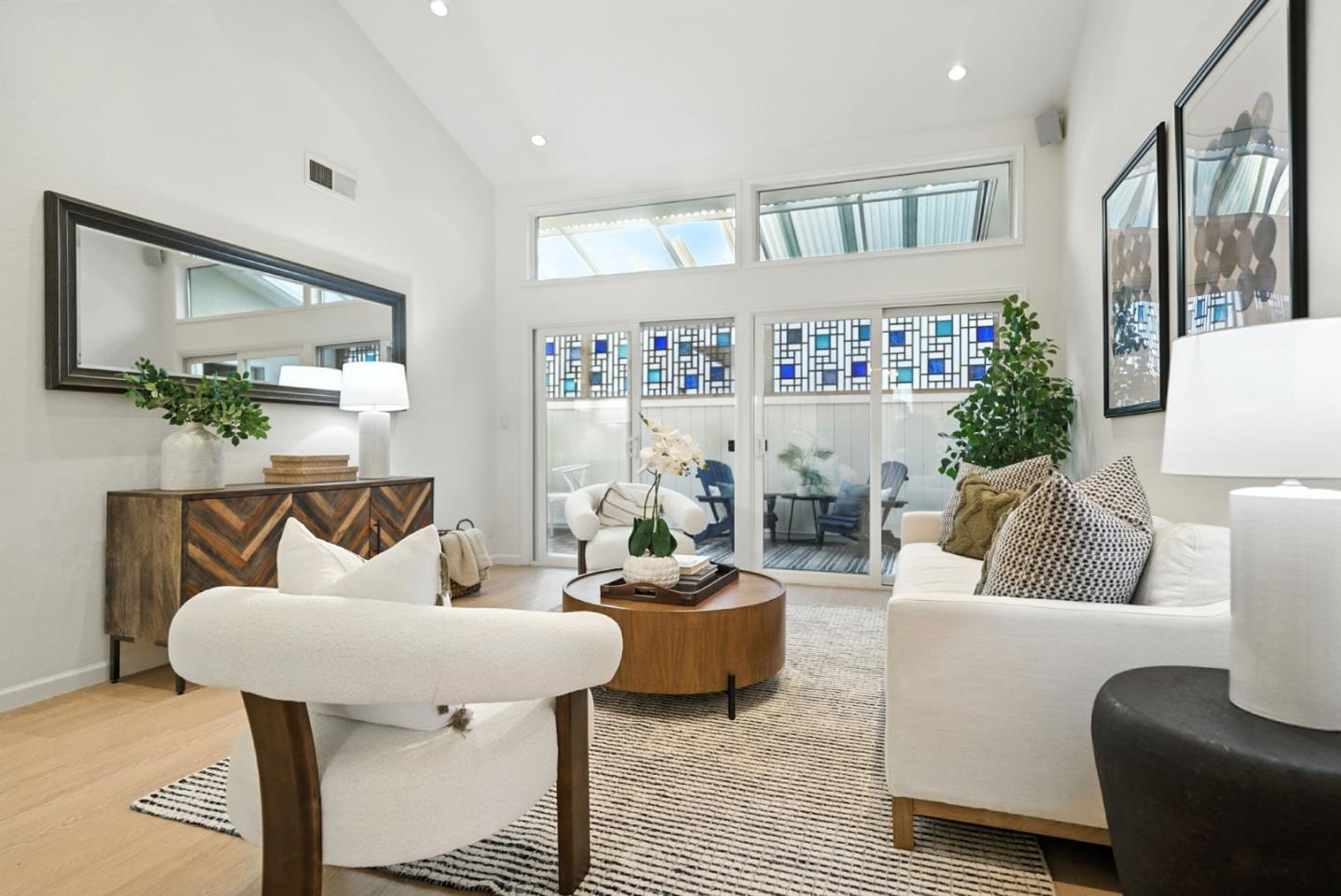 Detail Gallery Image 8 of 55 For 1258 Malta Ln, Foster City,  CA 94404 - 3 Beds | 2 Baths