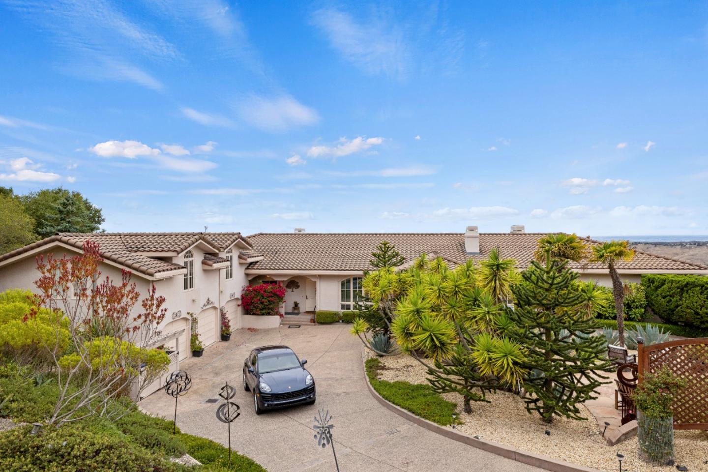 Detail Gallery Image 1 of 6 For 25548 Paseo De Cumbre, Monterey,  CA 93940 - 4 Beds | 4/1 Baths