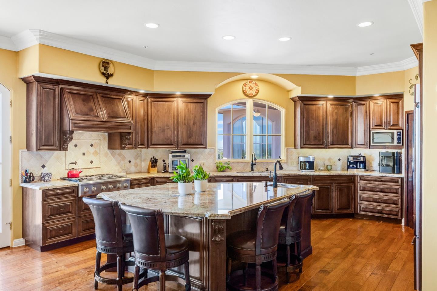 Detail Gallery Image 15 of 26 For 25548 Paseo De Cumbre, Monterey,  CA 93940 - 4 Beds | 4/1 Baths