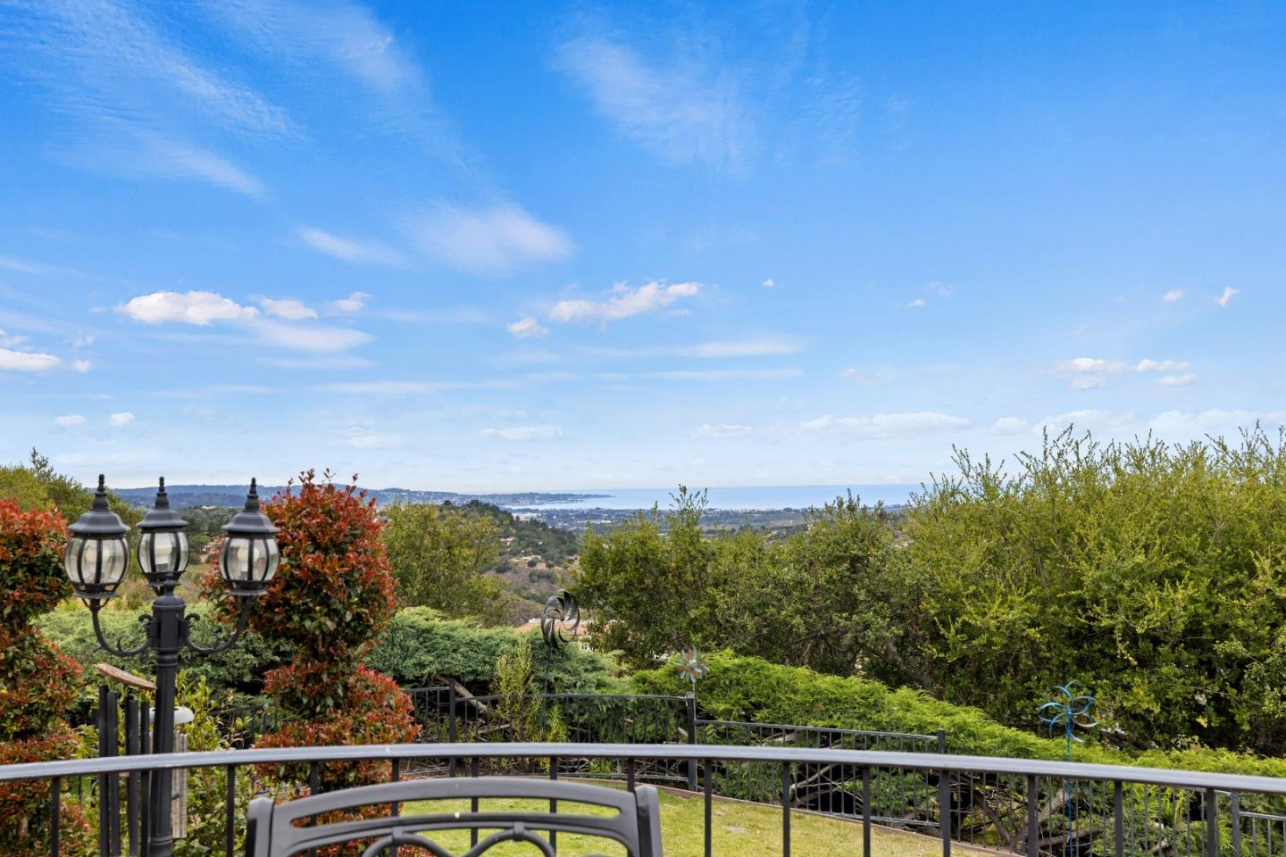 Detail Gallery Image 2 of 6 For 25548 Paseo De Cumbre, Monterey,  CA 93940 - 4 Beds | 4/1 Baths
